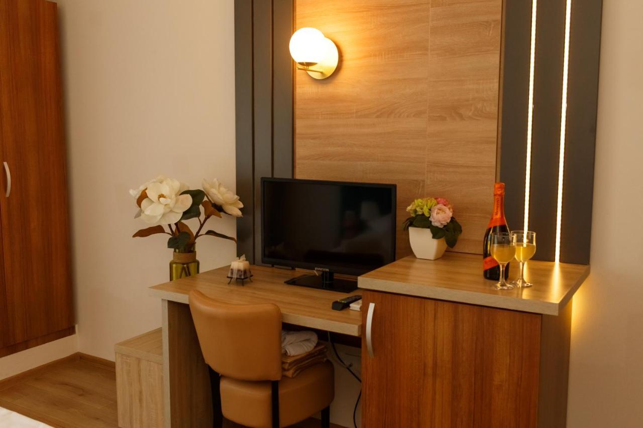 Grand Hotel Astoria Mamaia Kültér fotó